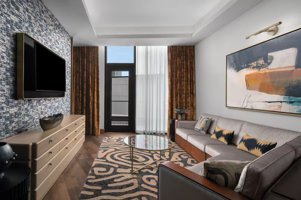 Hotel Fraye Nashville, Curio Collection by Hilton